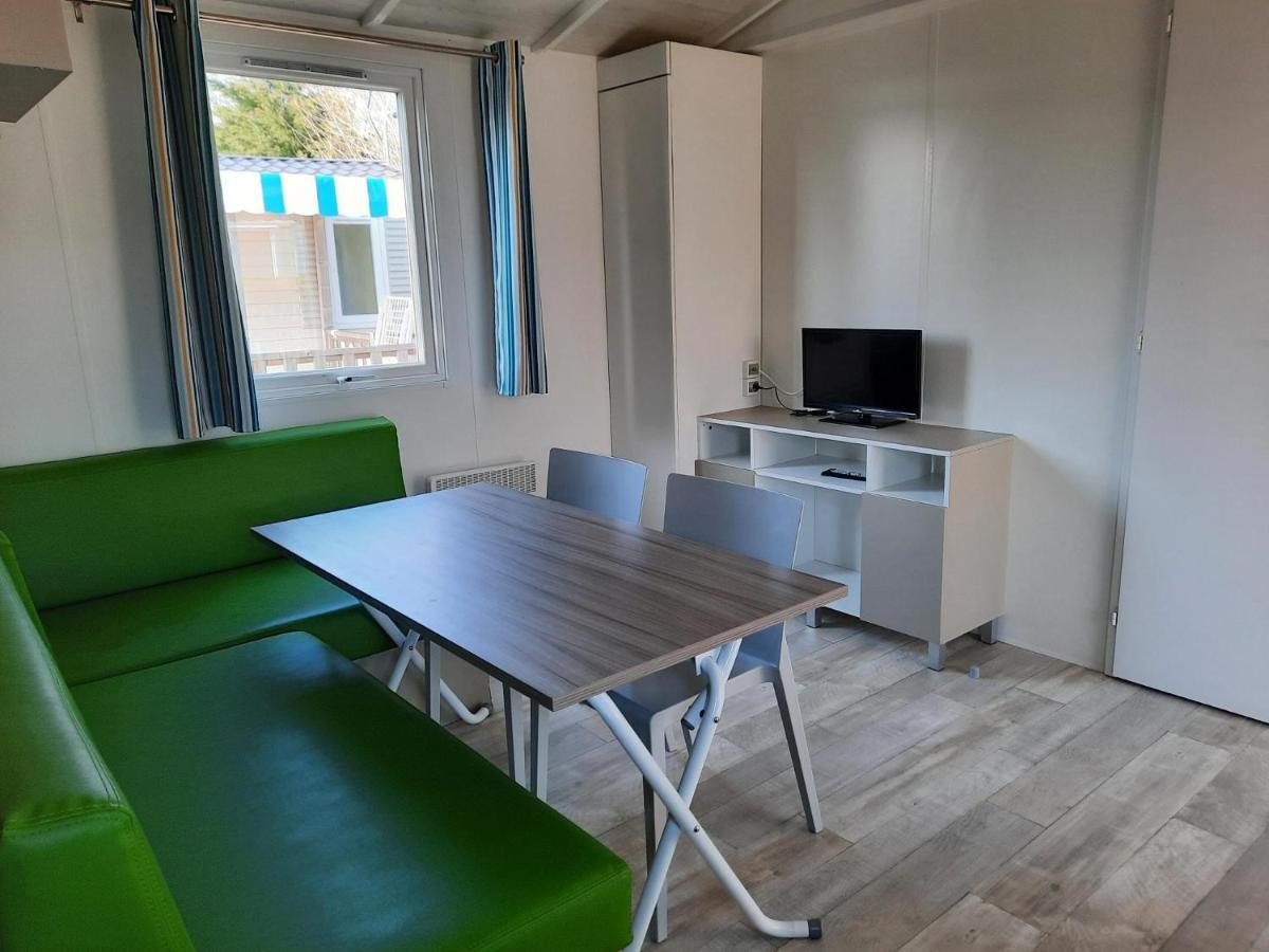 Camping Le Robinson Hotel Colleville-sur-Mer Exterior photo
